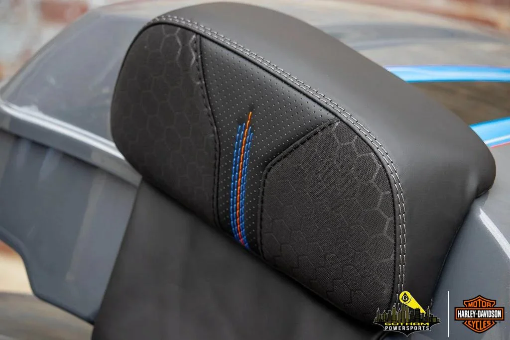 2021 HARLEY-DAVIDSON ROAD GLIDE LIMITED FAT TIRE PERFORMANCE BAGGER