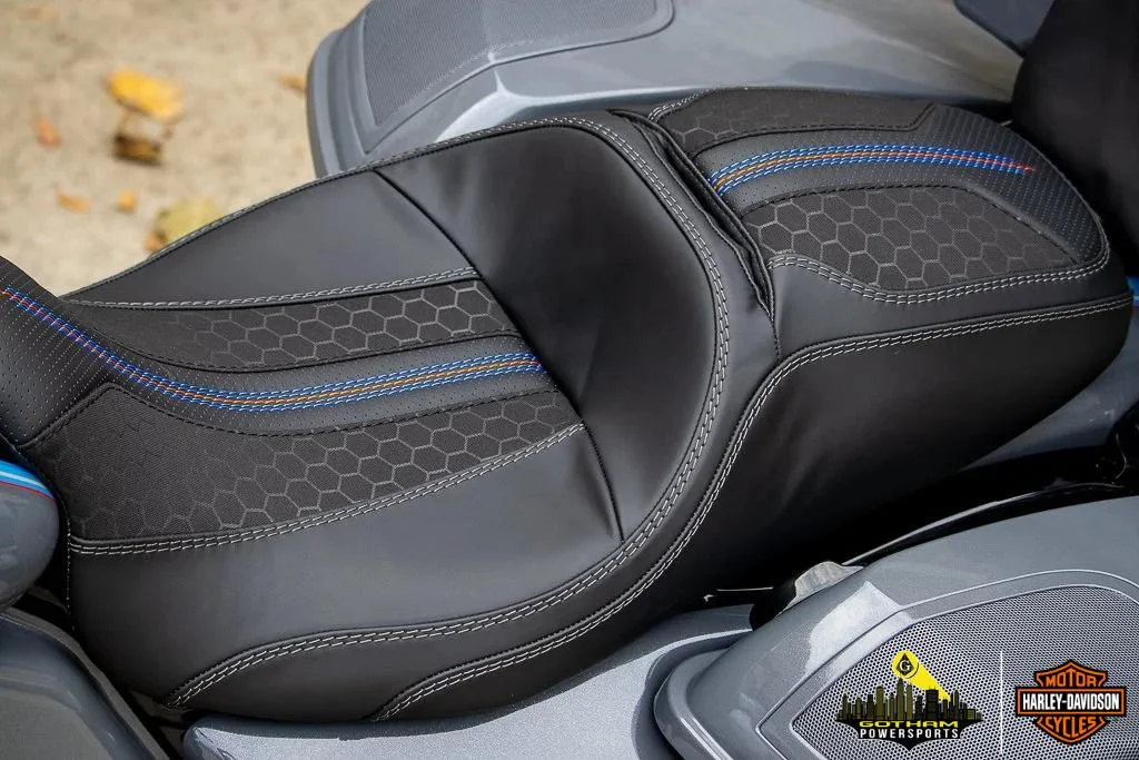 2021 HARLEY-DAVIDSON ROAD GLIDE LIMITED FAT TIRE PERFORMANCE BAGGER