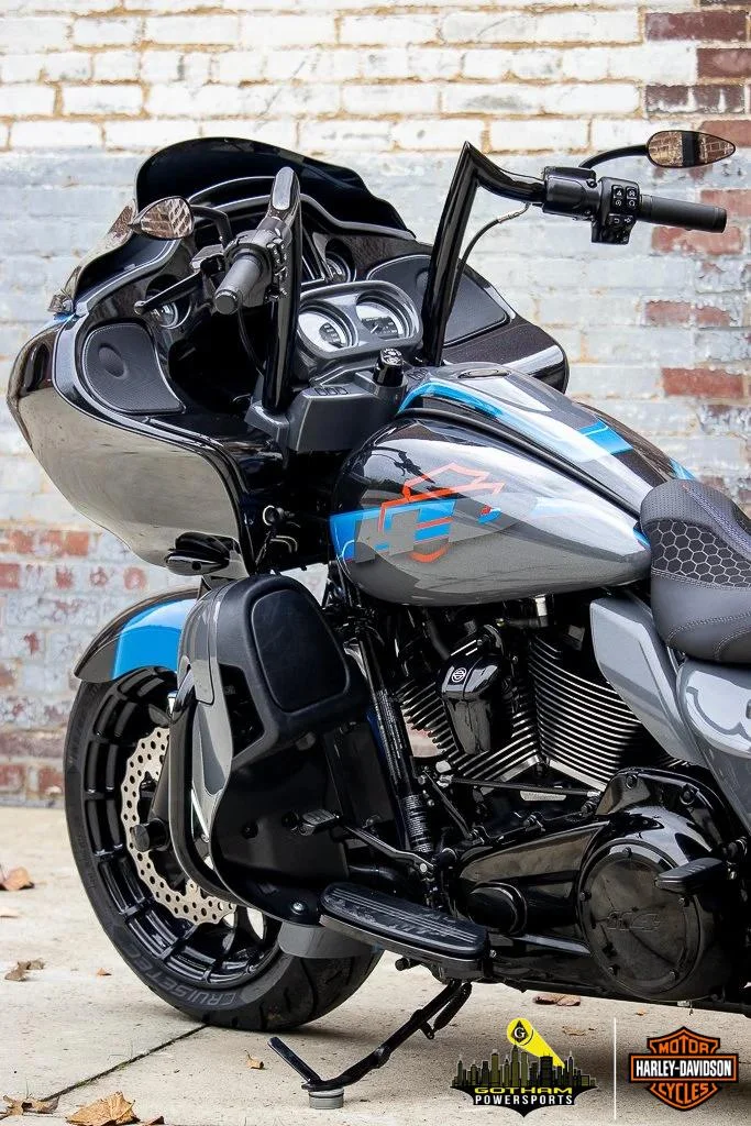 2021 HARLEY-DAVIDSON ROAD GLIDE LIMITED FAT TIRE PERFORMANCE BAGGER
