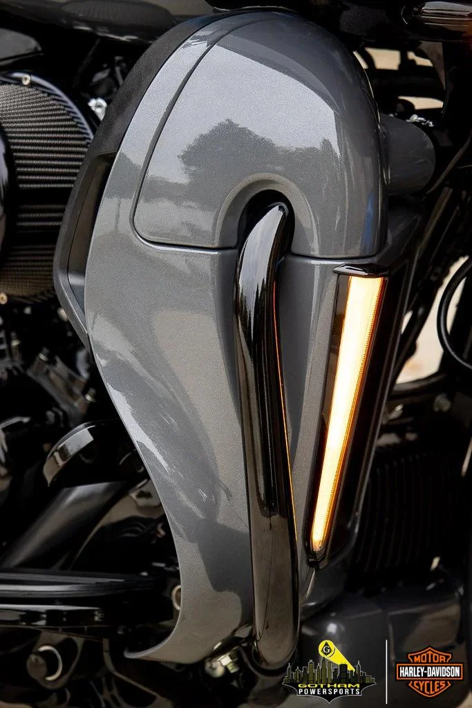 2021 HARLEY-DAVIDSON ROAD GLIDE LIMITED FAT TIRE PERFORMANCE BAGGER