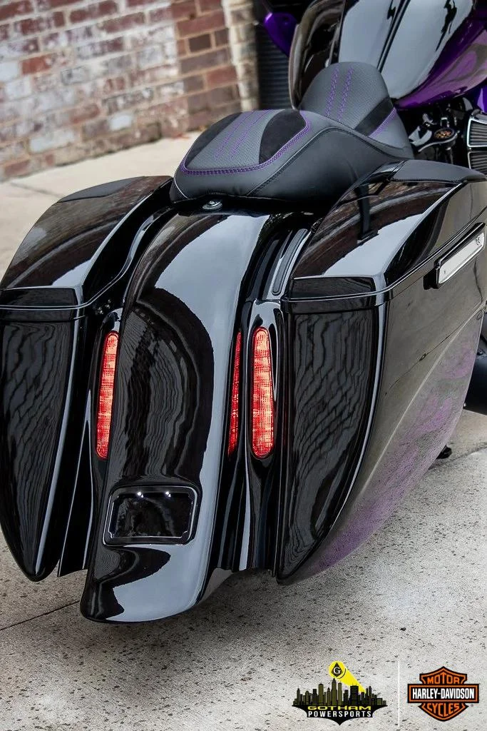 2023 HARLEY-DAVIDSON ROAD GLIDE CUSTOM FAT TIRE BAGGER